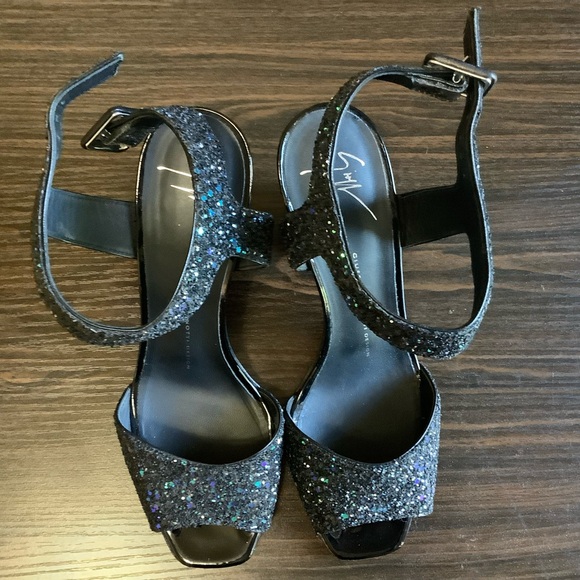 Giuseppe Zanotti
Emmanuelle 80mm leather sandals - Picture 7 of 9